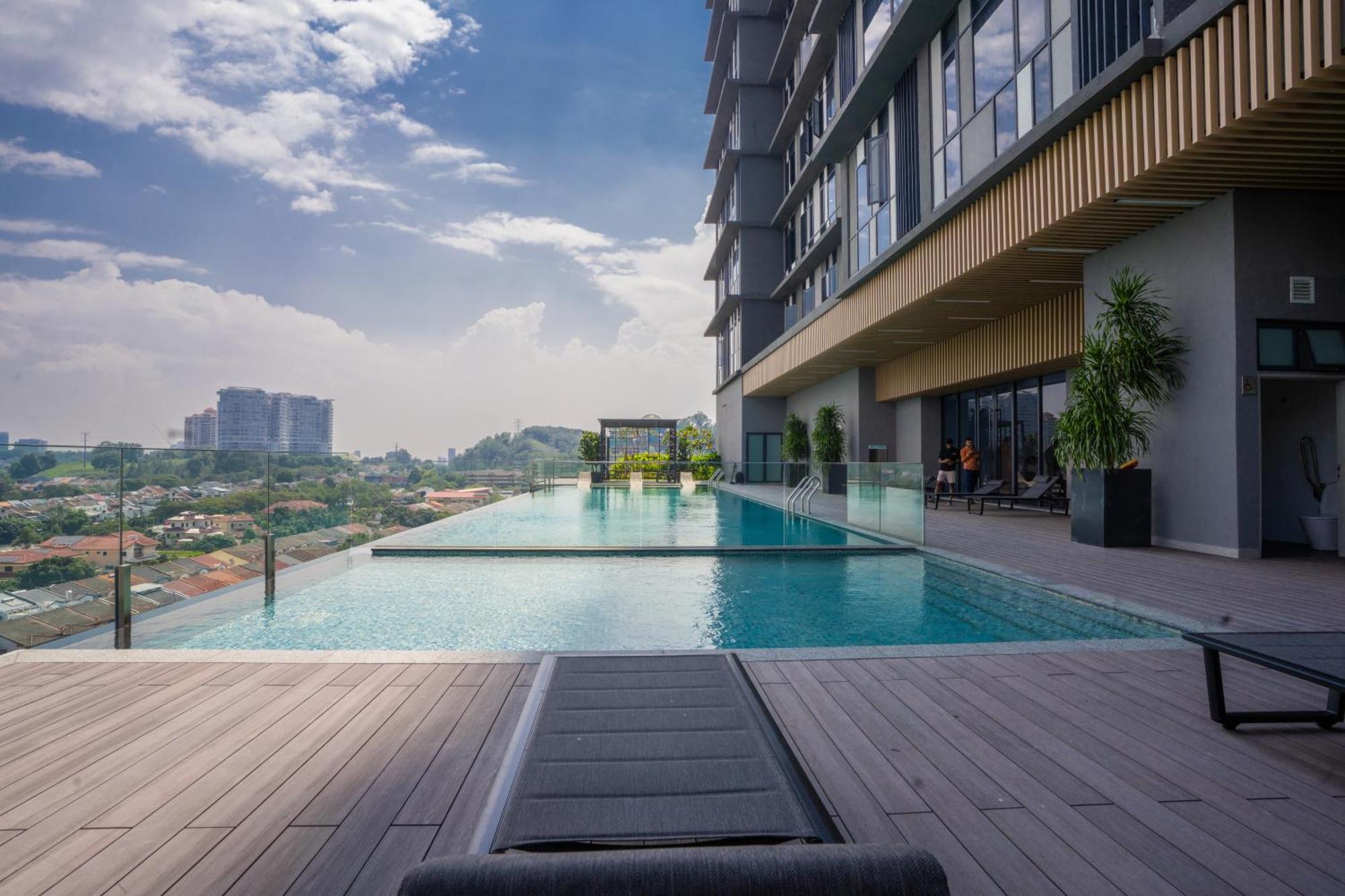 Societe Suites By Ihost Global Kuala Lumpur Buitenkant foto